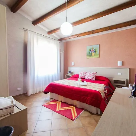 I Giardini Di Elencosta B&B